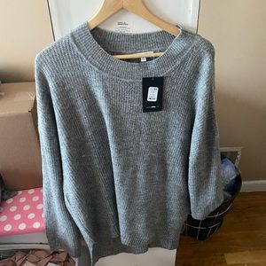 NWT. OVERSIZED FASHION NOVA CARDIGAN.